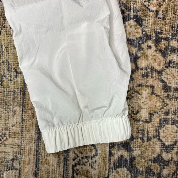 Lululemon The Lab Verdante Coat in Vapor White Size 6 Jacket Midi Shell - Picture 13 of 13